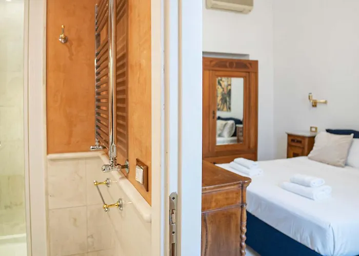 Easytopstay - Colonna 3*